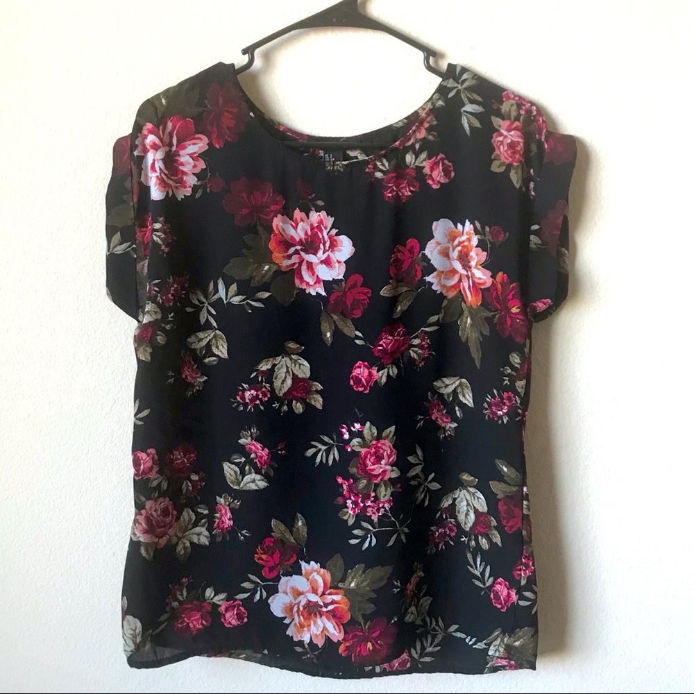 Forever 21 Black & Red Floral Blouse